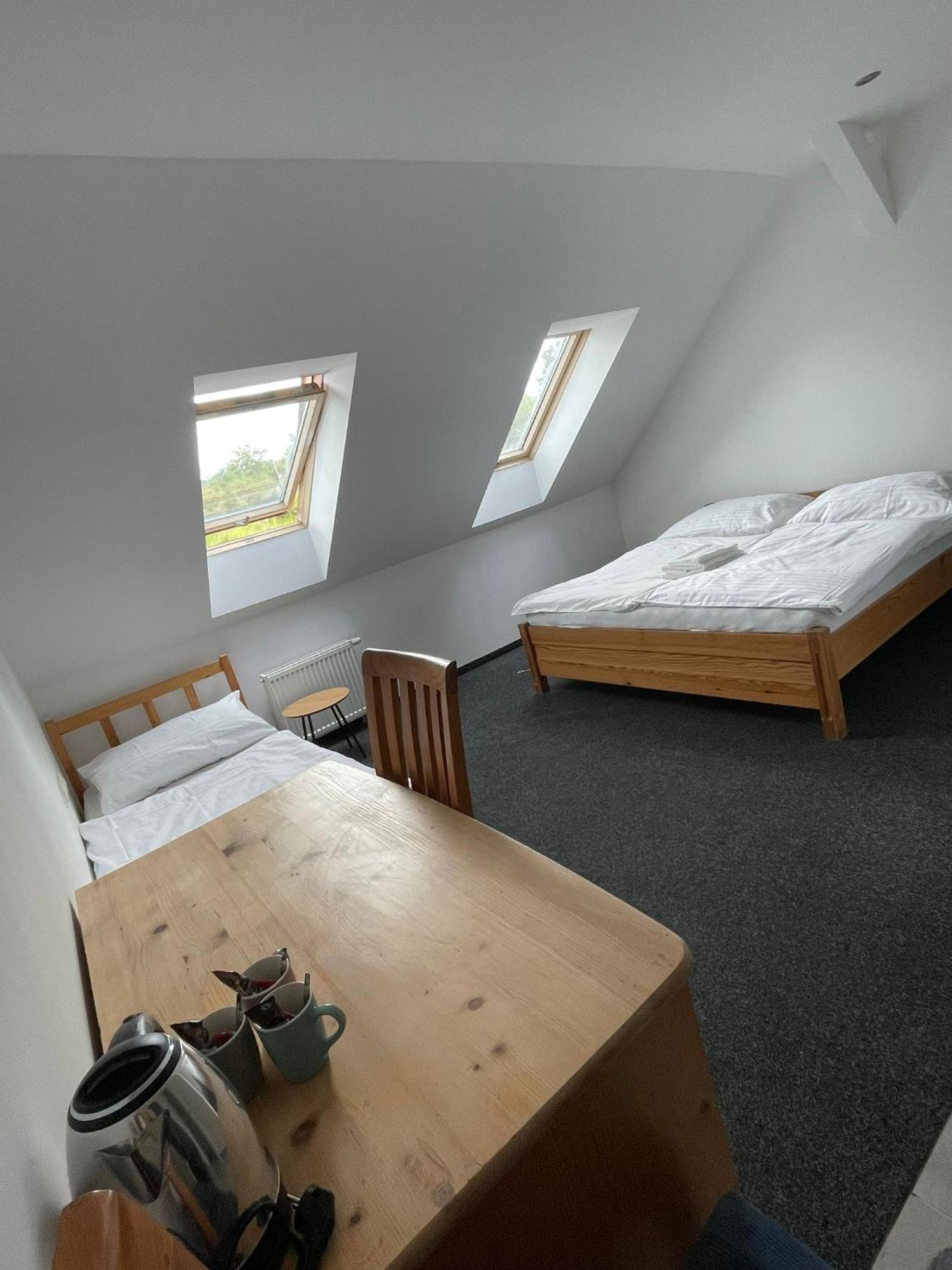 Hotel Joker Obrnice Екстер'єр фото